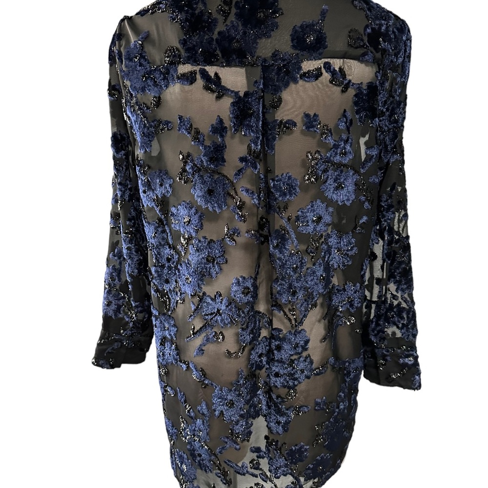 Alice + Olivia black top with blue velvet detailing. Size Medium. Gorgeous - Picture 3 of 16